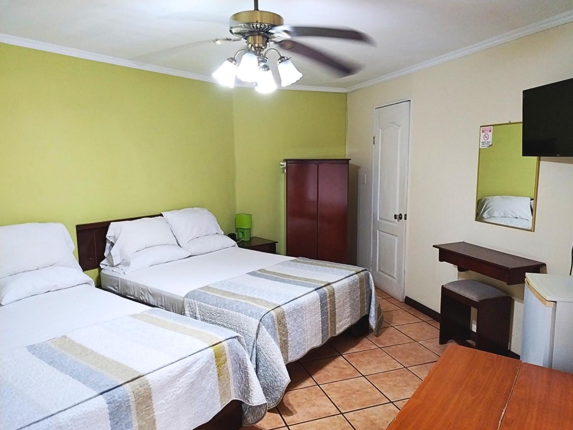 Hotel Puerta Del Sol - San Jose Airport Luaran gambar